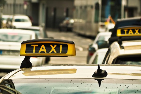 taxi-schild-bokraft-1024x512